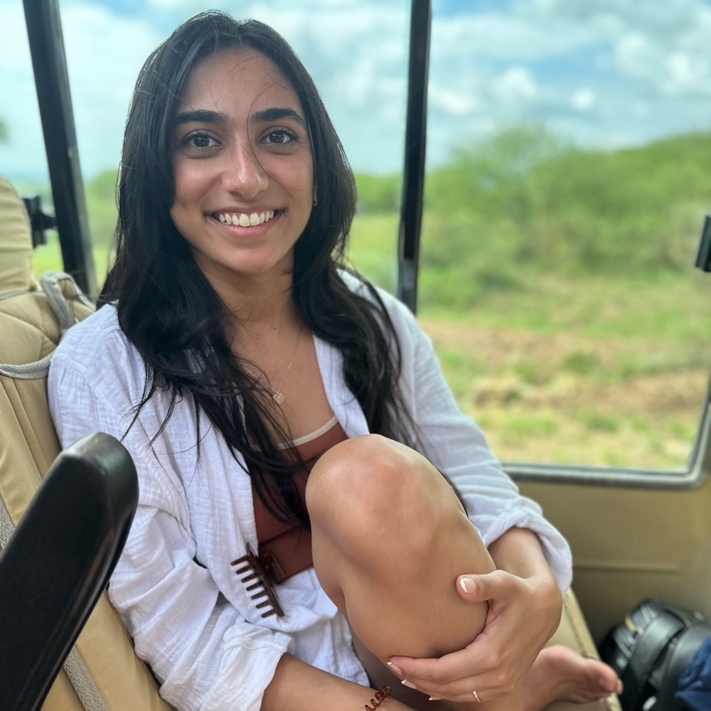 Meet your Posher, Ainishah